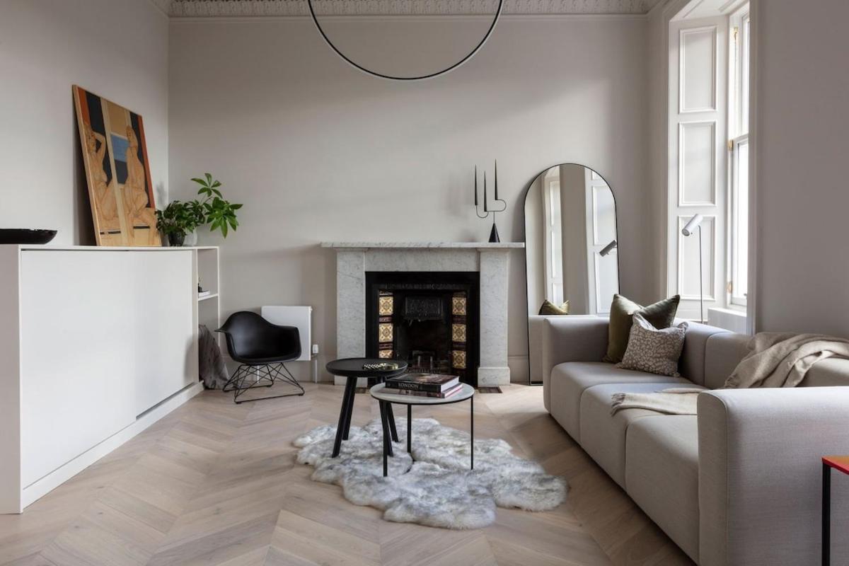 Stunning 3-bed Castle Views In Historic Apartment